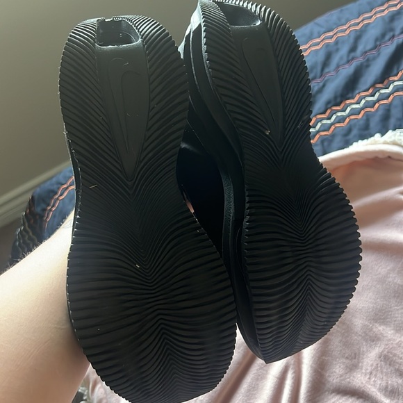 Nike Triple Black Double Stack Zoom - Picture 7 of 7